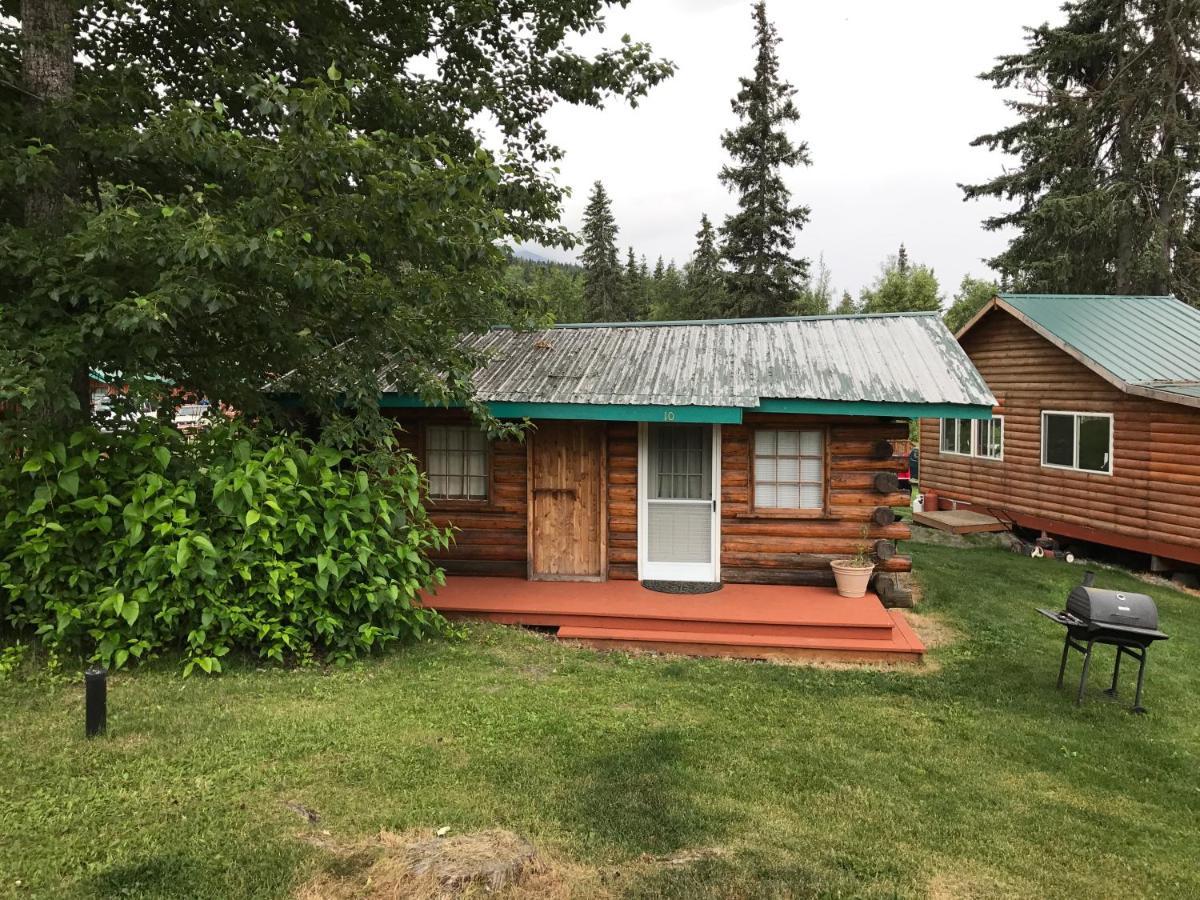 Gwin'S Lodge & Roadhouse Cooper Landing Exteriör bild