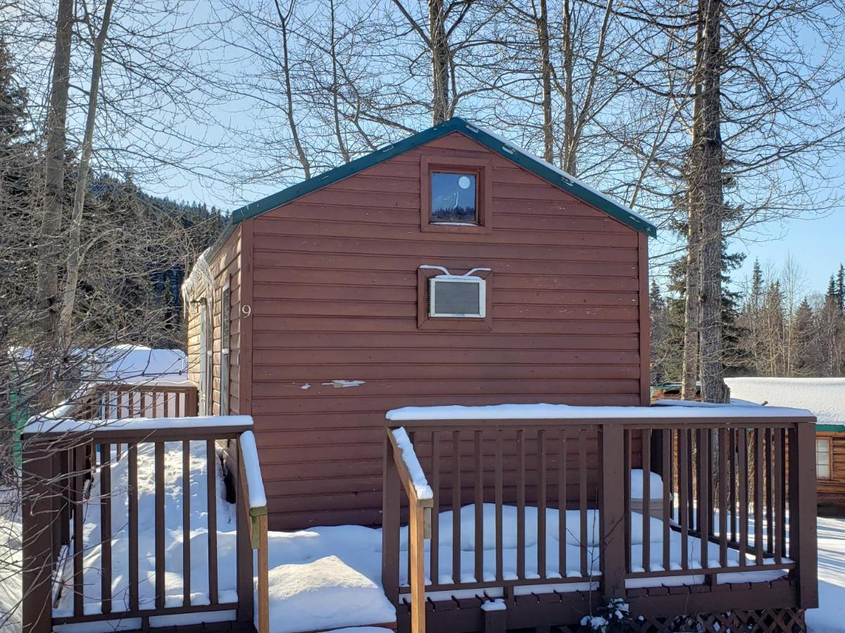 Gwin'S Lodge & Roadhouse Cooper Landing Exteriör bild