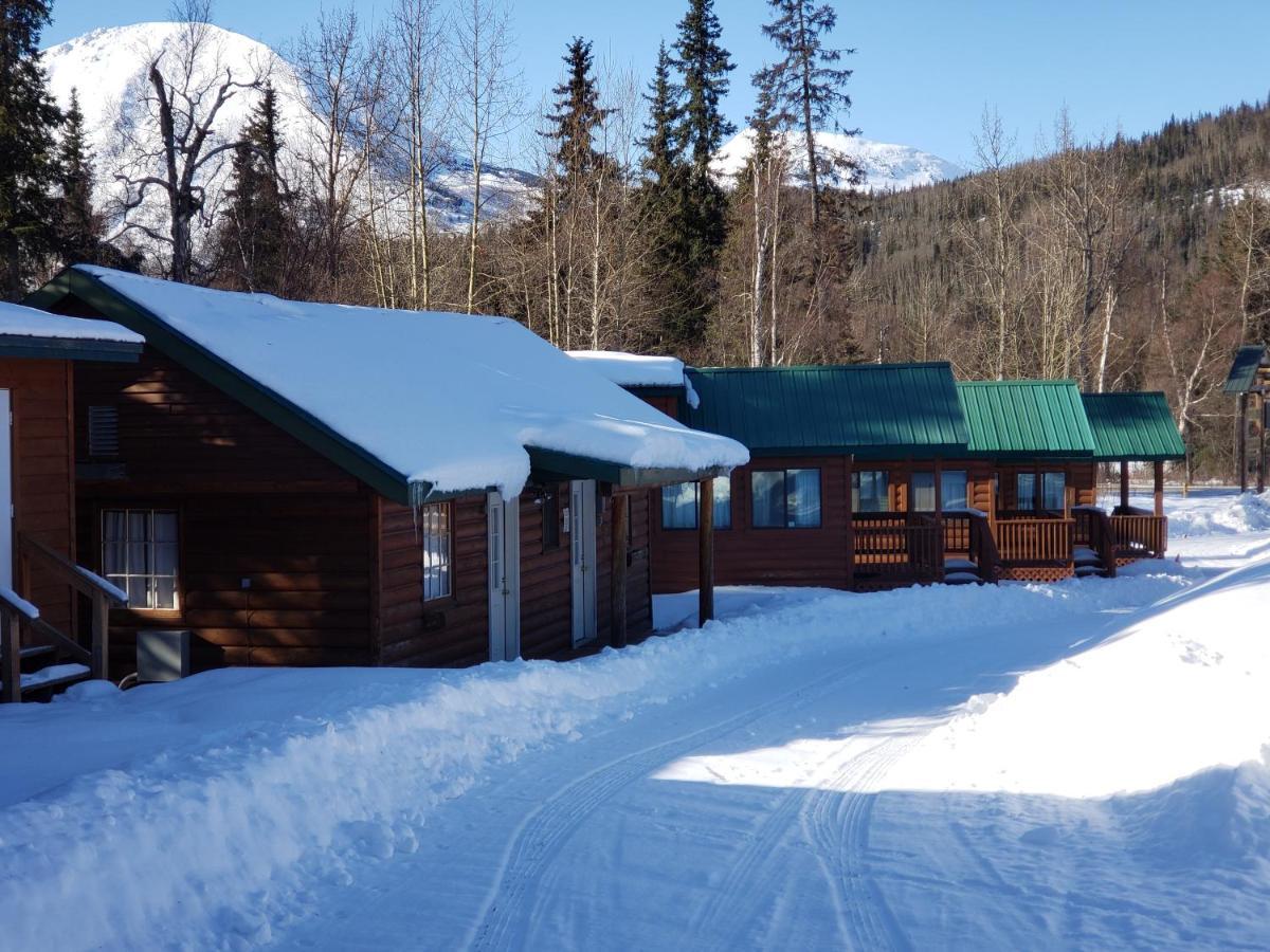 Gwin'S Lodge & Roadhouse Cooper Landing Exteriör bild