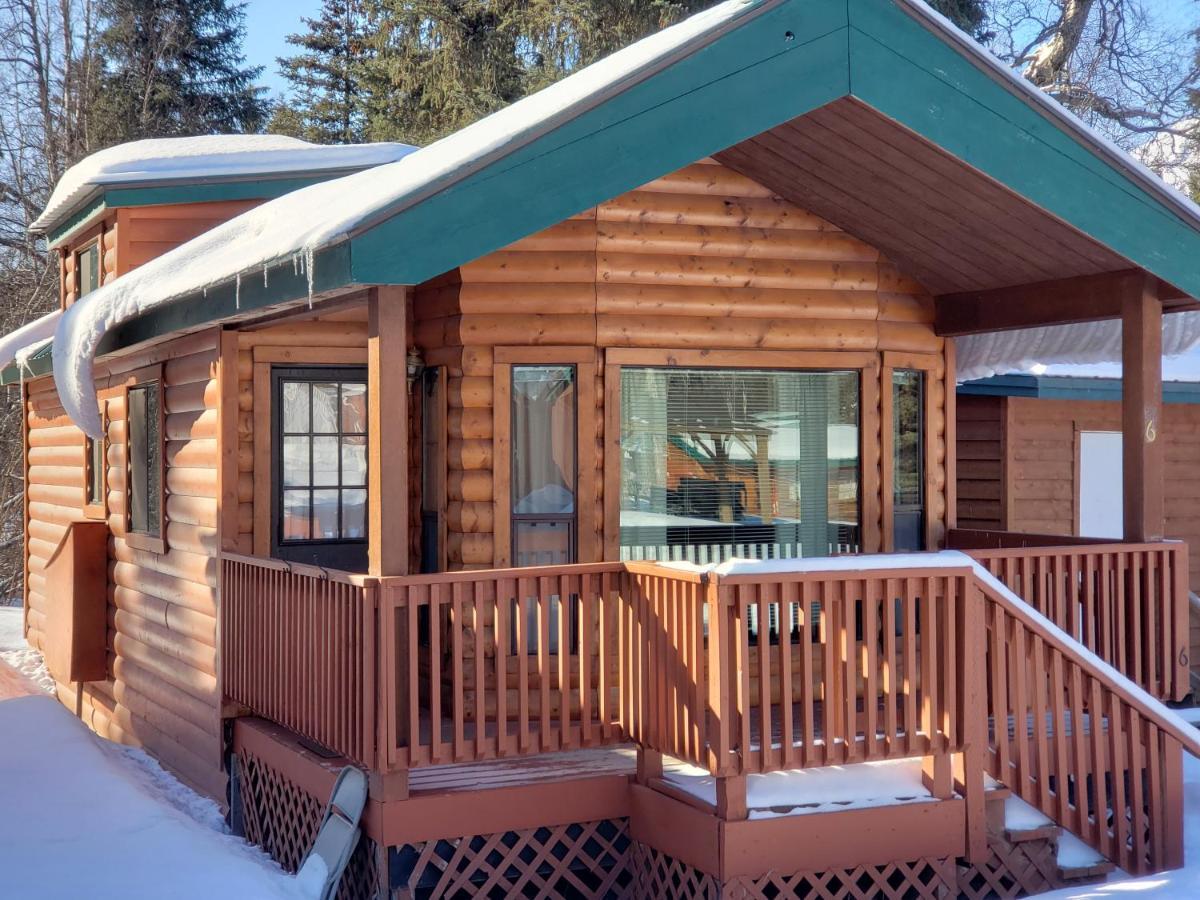 Gwin'S Lodge & Roadhouse Cooper Landing Exteriör bild