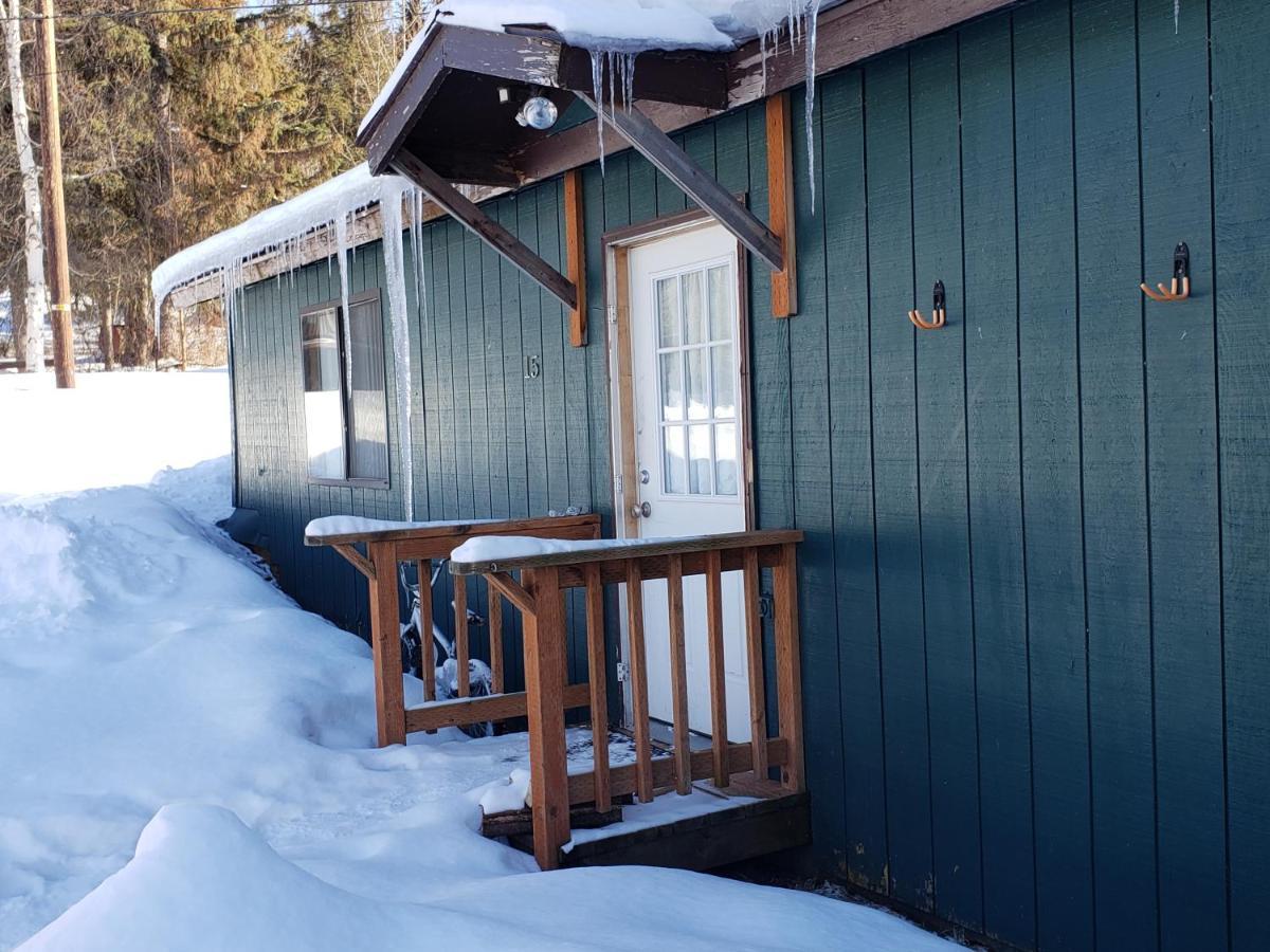 Gwin'S Lodge & Roadhouse Cooper Landing Exteriör bild